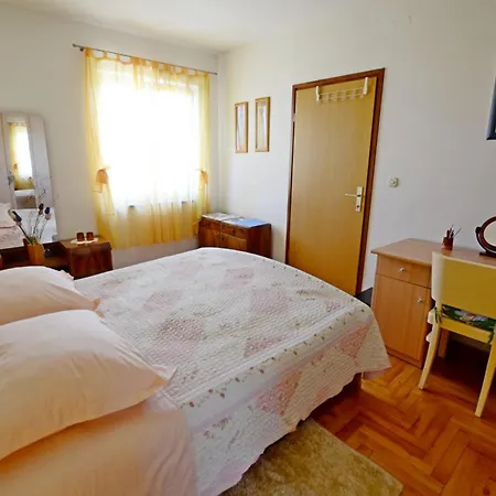 Arena Apartment
